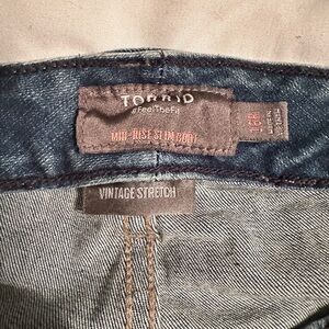 Torrid midrise slim boot vintage stretch size 16r